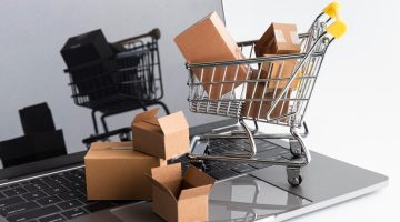 cyber-monday-shopping-sales_23-2148688502